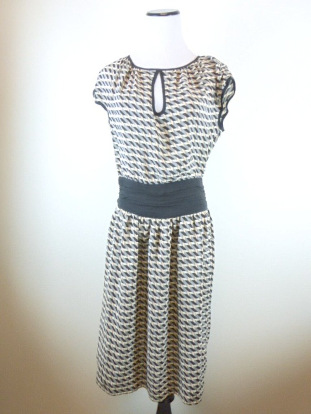 MILLY OF NEW YORK GEOMETRIC SILK DRESS 10